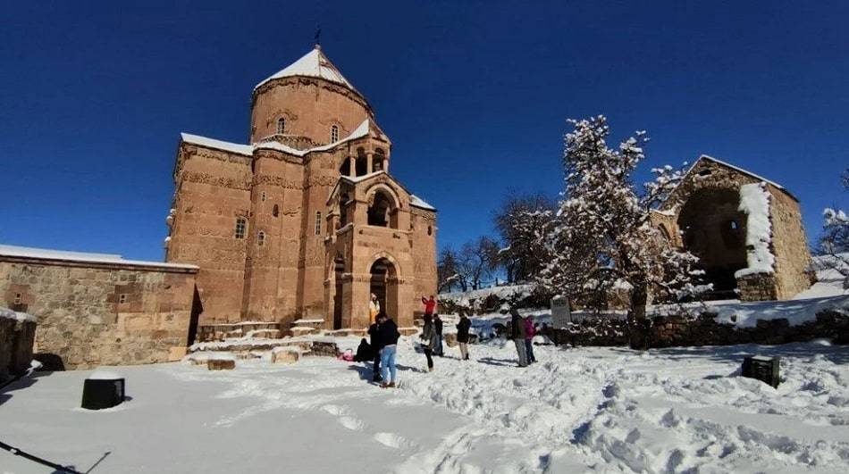 Tourists' Interest in Akdamar Island (2)